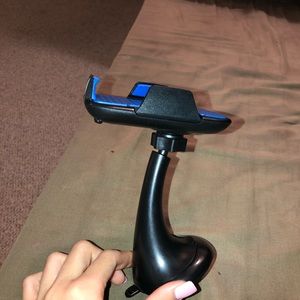 Phone mount
